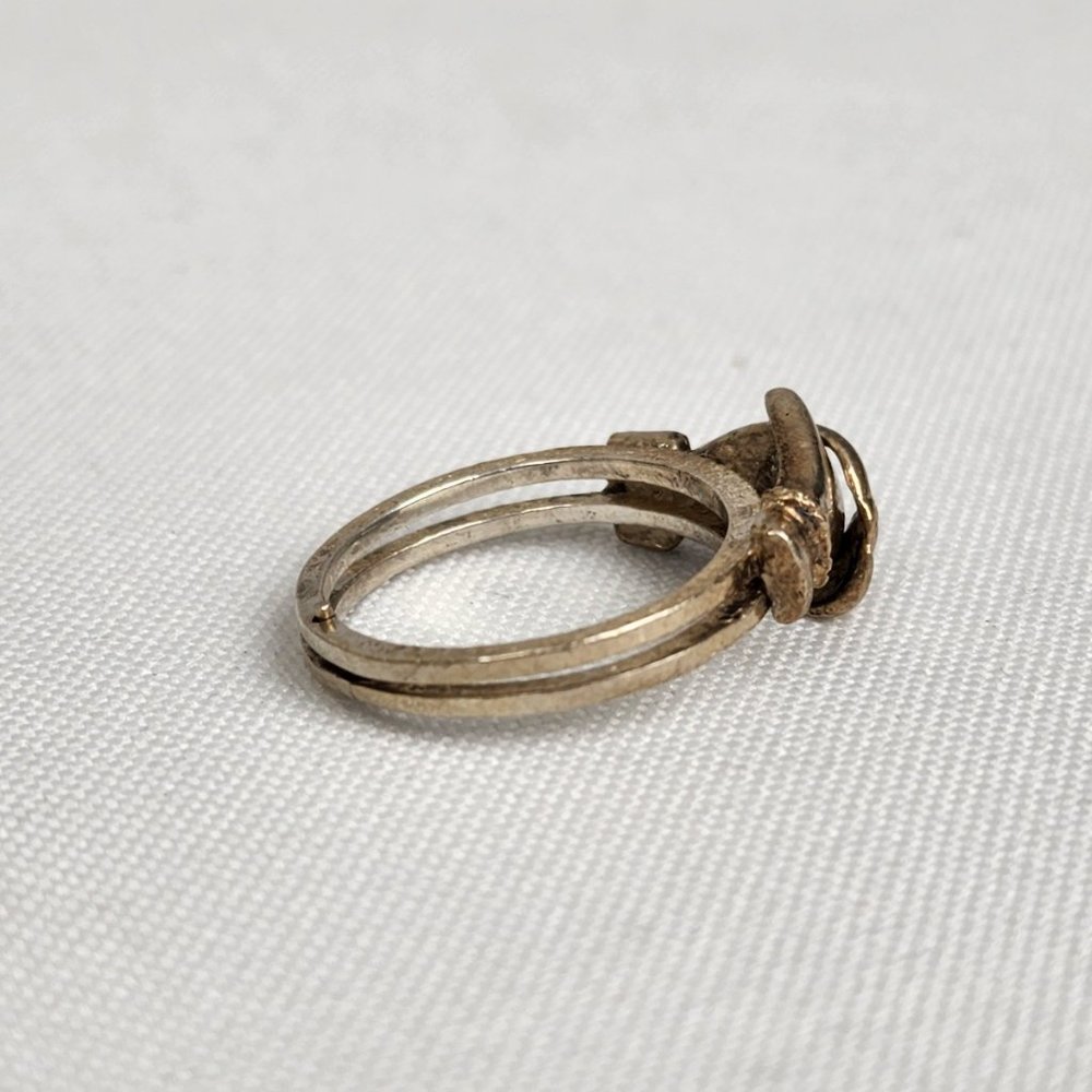 Vintage Silver His And Hers Holding Hands Ring - Picture 5 of 9